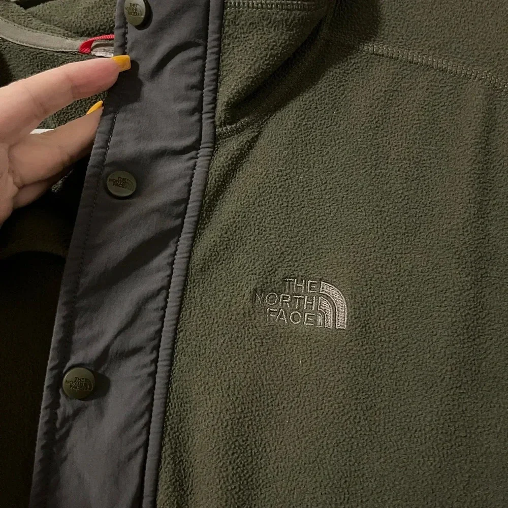 The North Face Cragmont quarter snap fleece olive army green measures as size 2x